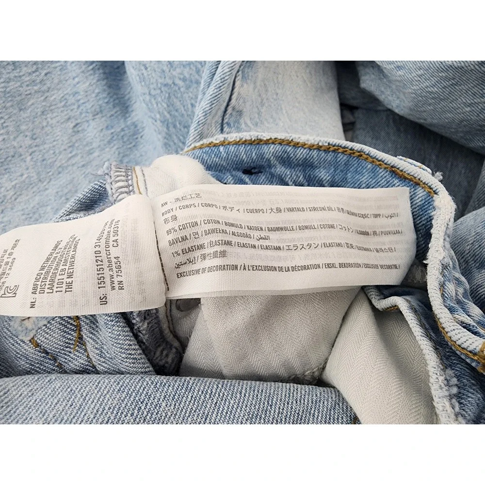 Abercrombie & Fitch Curve Love 90s Straight Ultra High Rise Jeans Size 28/6s
